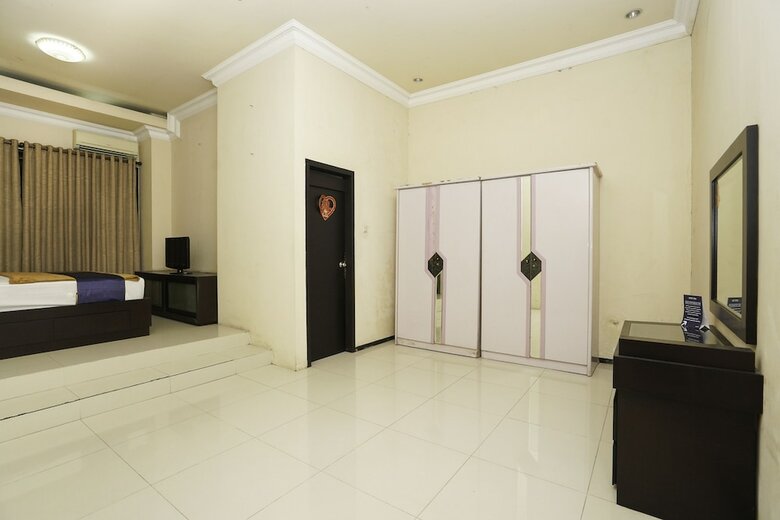 Hotel Spot On 2483 Salju Korea Residence
