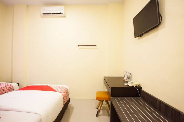 Oyo 2361 Hotel Winston