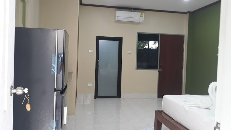 Hotel Oyo 625 Airport Smile Place