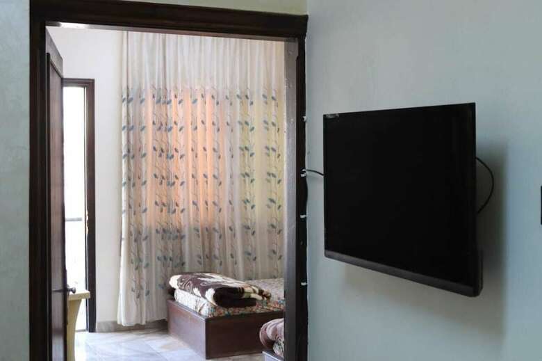 Hostal Al-maha Hostel & Apartments