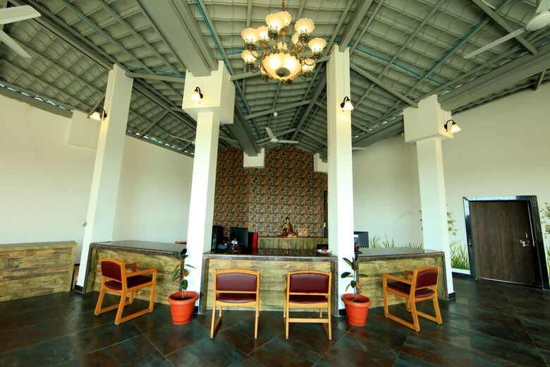 Hotel Chimur Tiger Resort At Tadoba