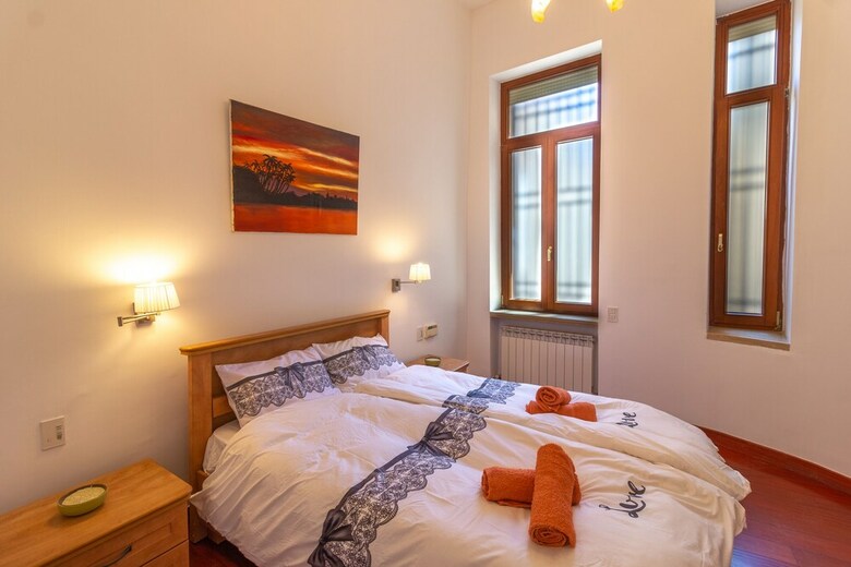 Art Apartment In Mamila