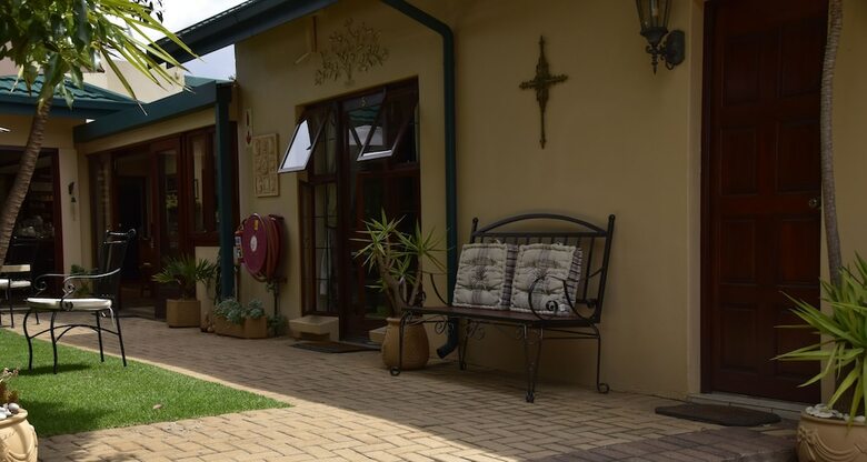 Hotel Lamor Guest House