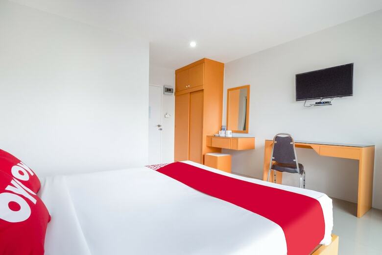 Hotel Oyo 689 Treeyapat Place
