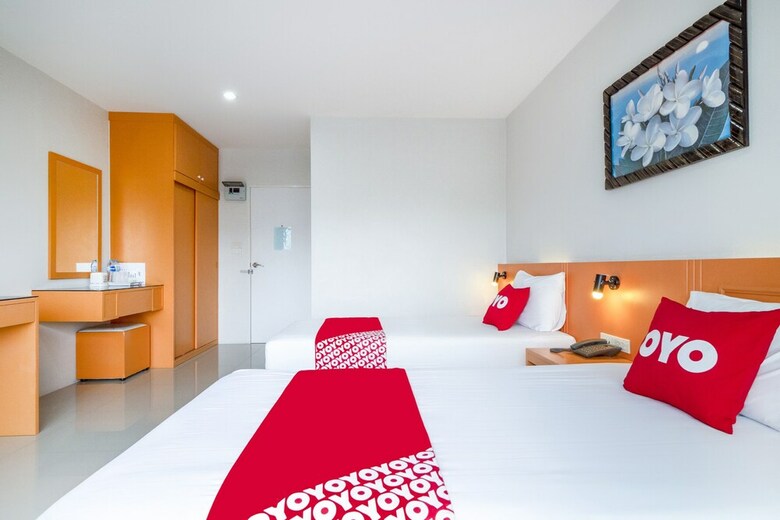 Hotel Oyo 689 Treeyapat Place
