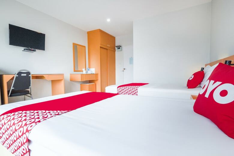 Hotel Oyo 689 Treeyapat Place