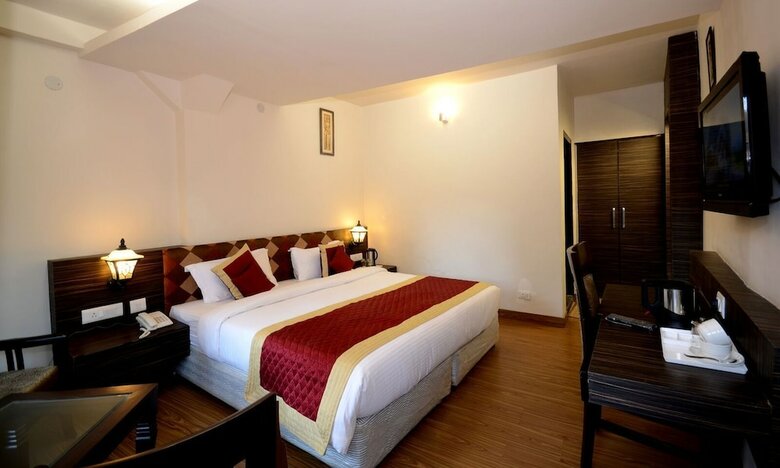 Hotel Raj Bilas Palace