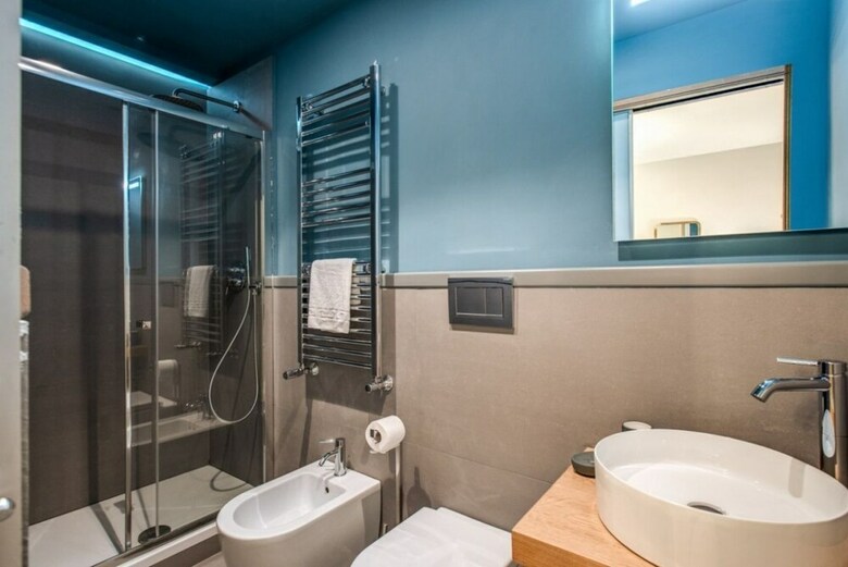 Trevi Fountain Superior 3 Bdr Apartment