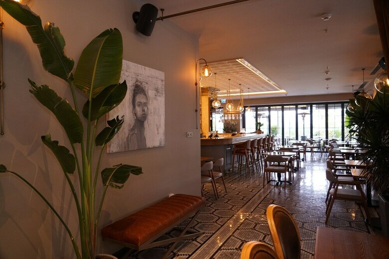 39 Kalamis Marina Hotel