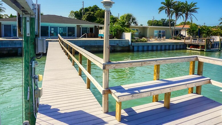 Treasure Island Intercoastal Boat Dock Pool 7989 By Techtravel
