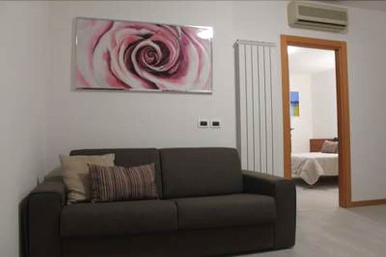 Venezia Divian Apartments
