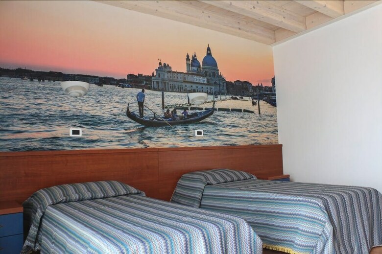 Venezia Divian Apartments