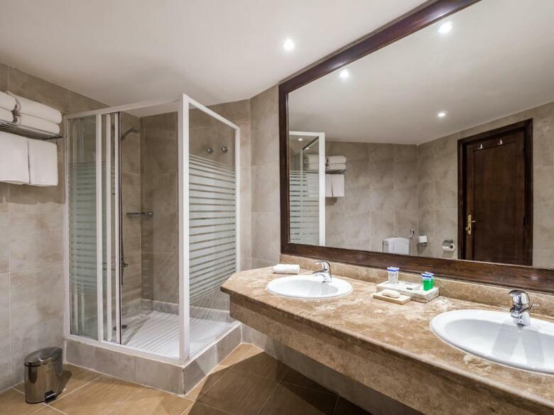 Hotel Fort Arabesque Resort, Spa & Villas