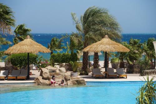 Hotel Lotus Bay Resort