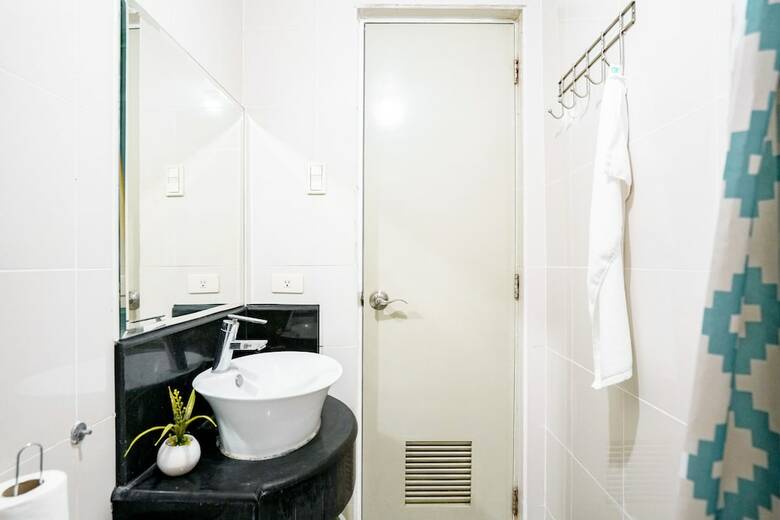 Indigo Mckinley Hill Stamford Residences