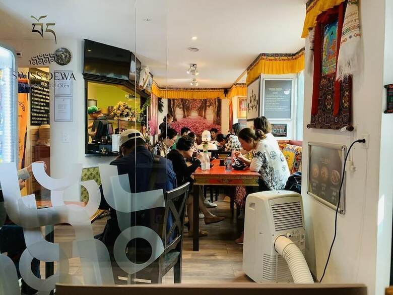 Hotel Bed & Breakfast Swiss Dewa