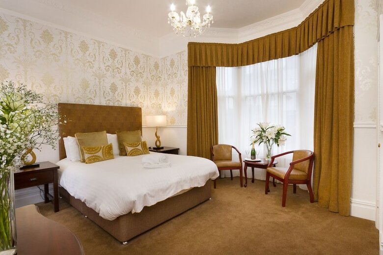 Lincoln House Hotel