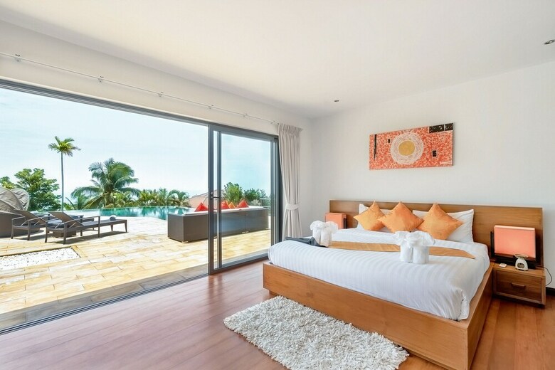 4 Bedroom Sea View Villa Bubbles
