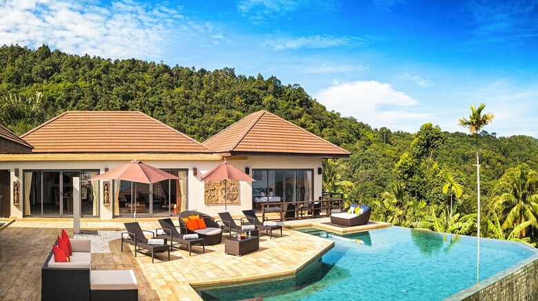 4 Bedroom Sea View Villa Bubbles