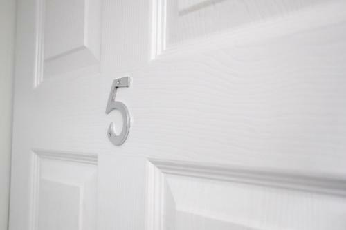 Kirkstall Serviced Apartments Leeds
