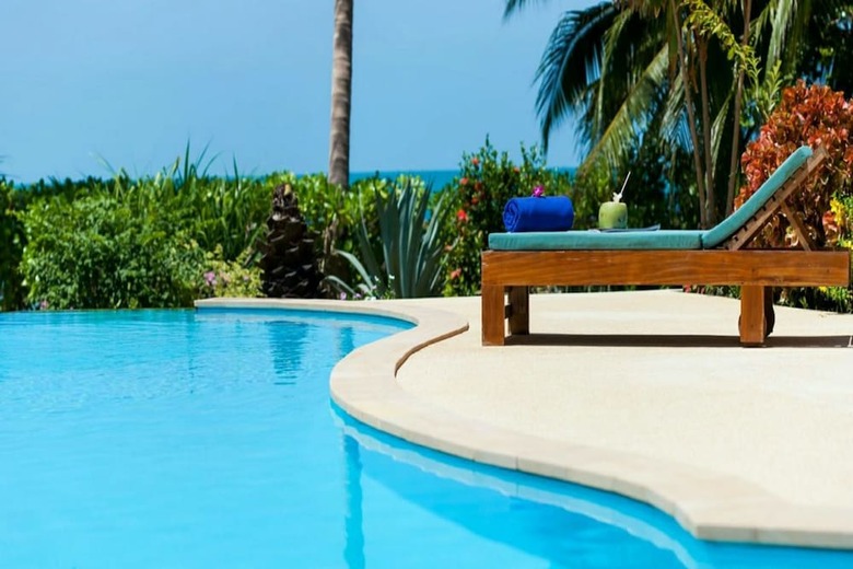 5 Bedroom Sea Breeze Villa