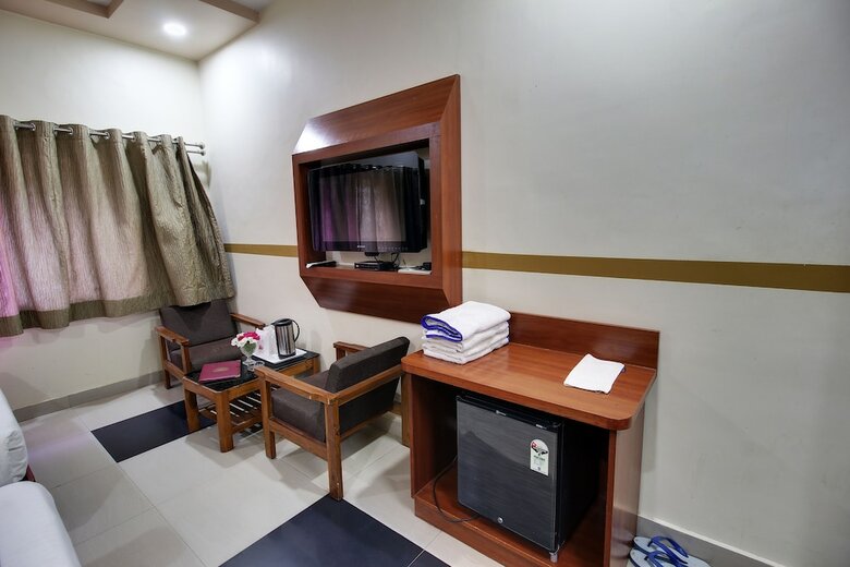 Hotel Sunset Inn Mount Abu With Swimming Pool