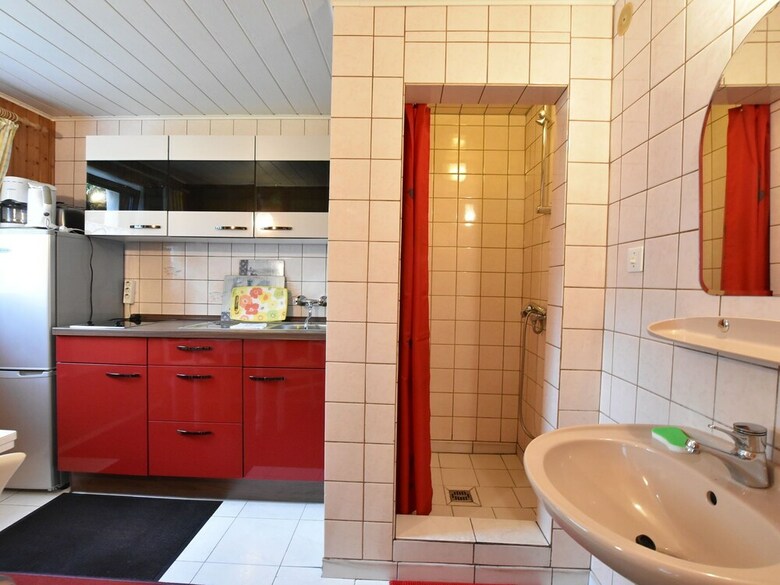 Comfortable Apartment In K�hlungsborn With Parking