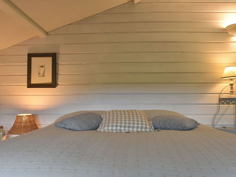 Villa With Private Swimming Pool In A Rural Area, Just Outside Decize