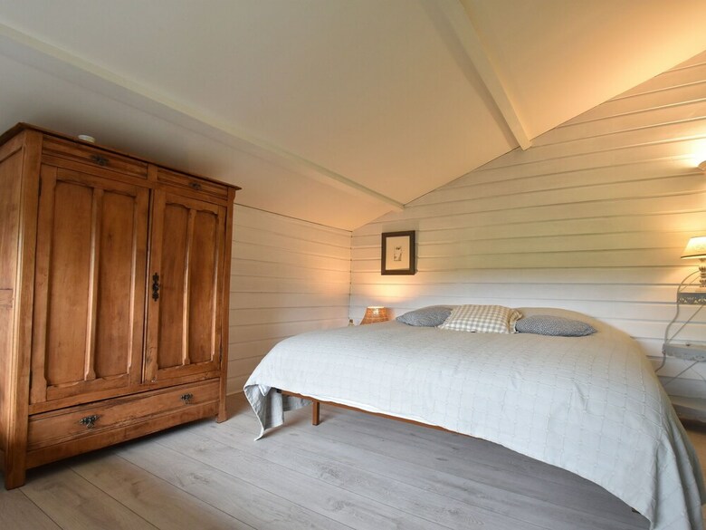 Villa With Private Swimming Pool In A Rural Area, Just Outside Decize