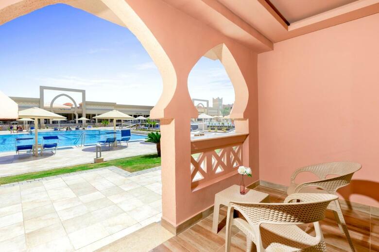 Hotel Sea World Resort (formerly - Aqua Blu Resort)