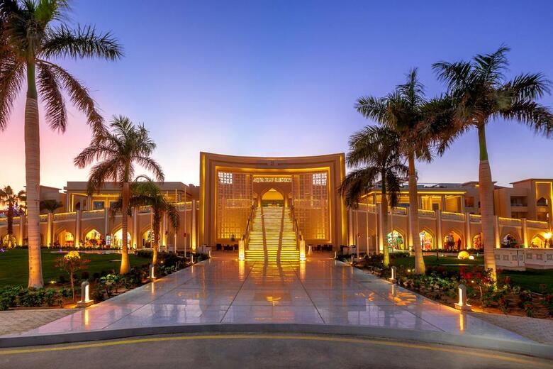 Hotel Sea World Resort (formerly - Aqua Blu Resort)