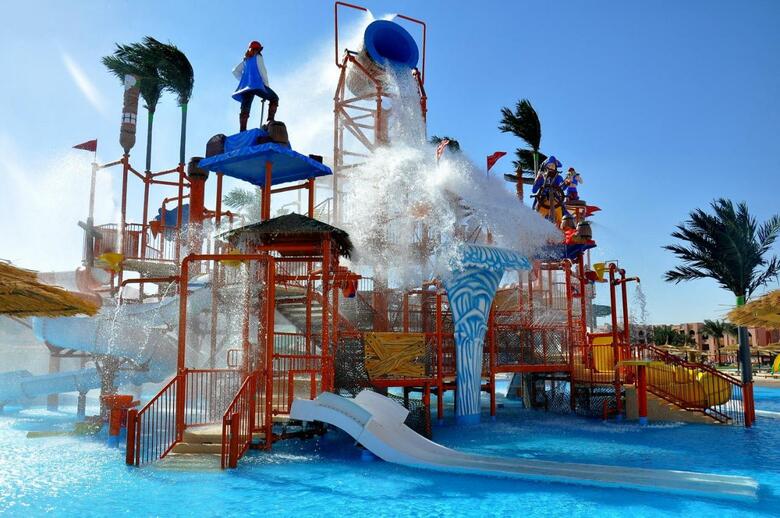 Hotel Sea World Resort (formerly - Aqua Blu Resort)