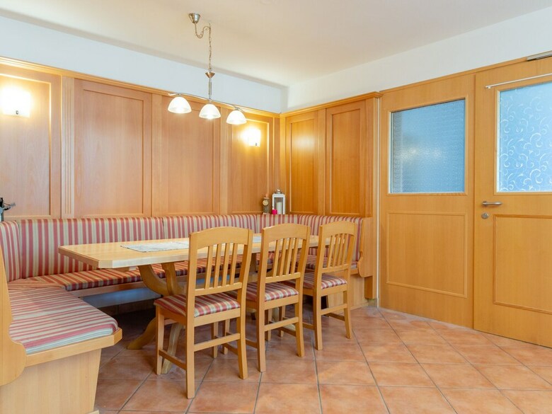 Tasteful Apartment In Piesendorf With Balcony