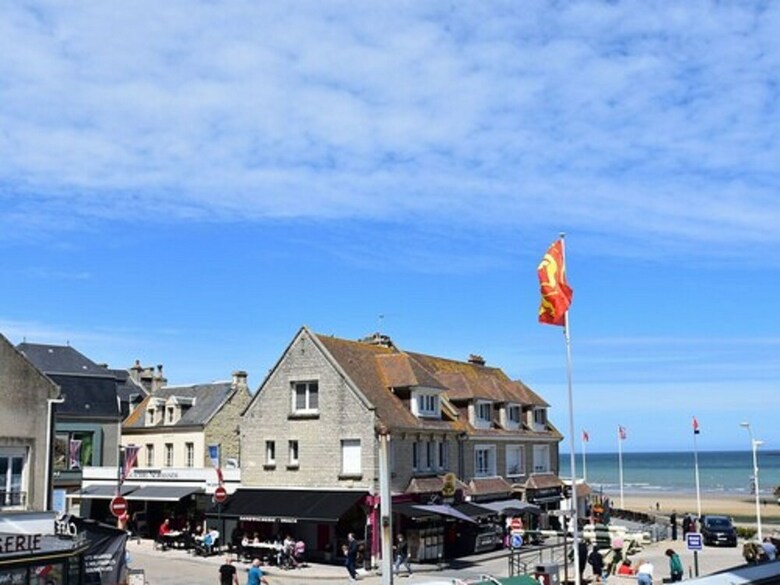 Splendid Cottage In Bayeux Normandy With Terrace