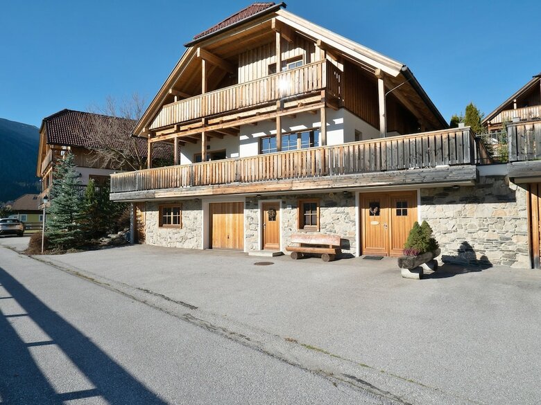 Opulent Chalet In Mauterndorf With Whirlpool & Sauna