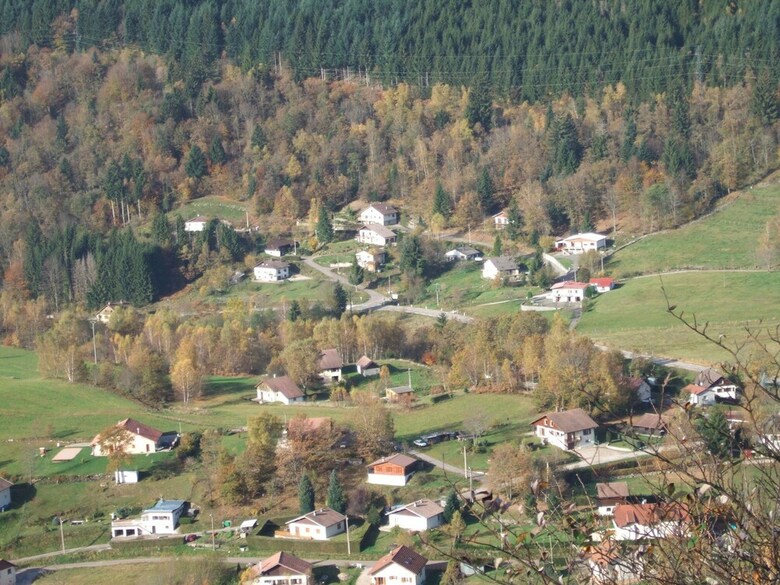 Villa Beautiful Chalet In Le M�nil With Private Garden