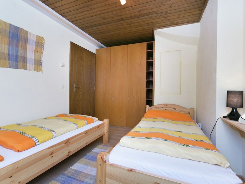 Spacious Apartment With Garden In Salzburg