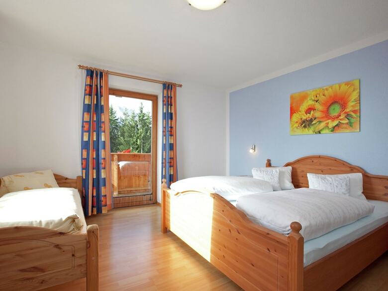 Lovely Apartment With Terrace In F�genberg