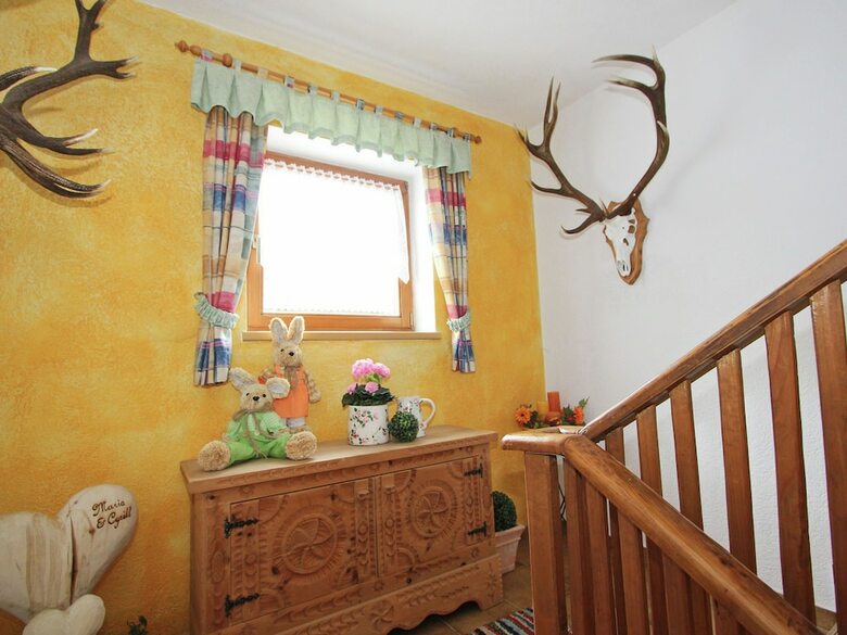 Lovely Apartment With Terrace In F�genberg