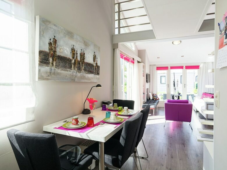 Modern Holiday Home In Kattendijke With A Garden
