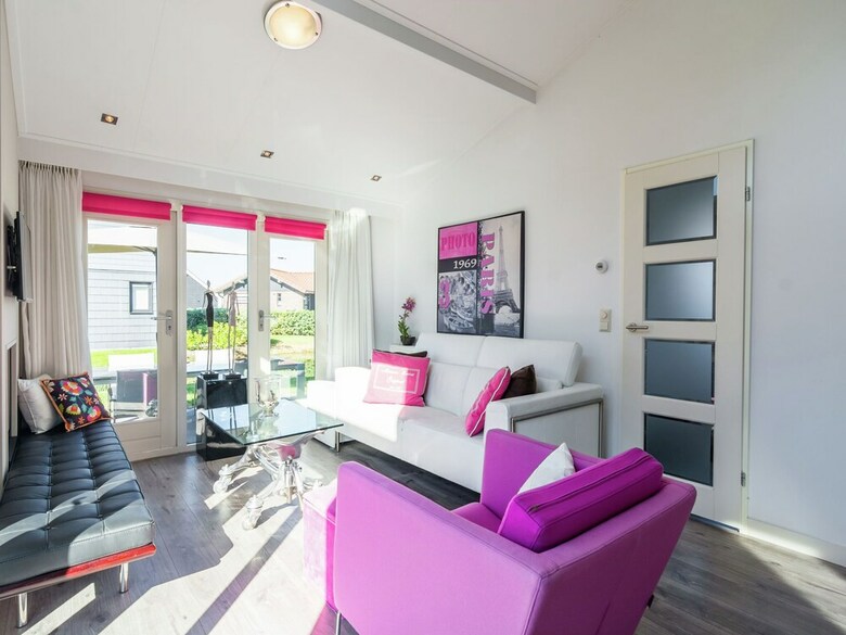 Modern Holiday Home In Kattendijke With A Garden