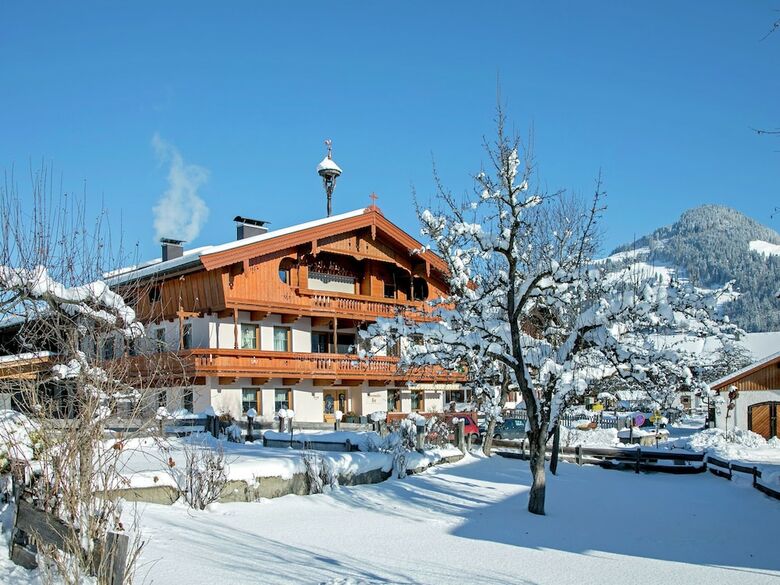 Modern Apartment In Itter Near Forest