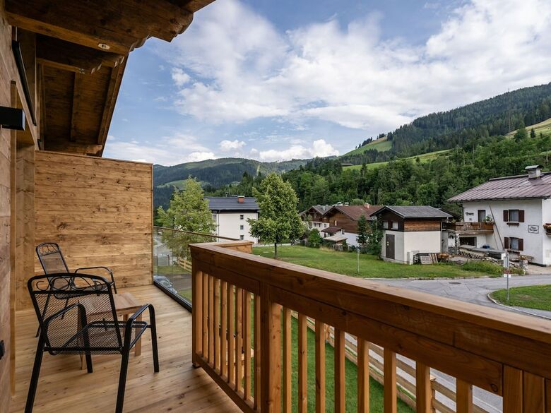 Luxurious Holiday Home In M�hlbach With Private Sauna