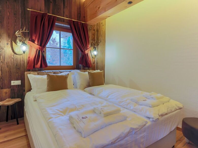 Luxurious Villa In Tyrol Near The Lake