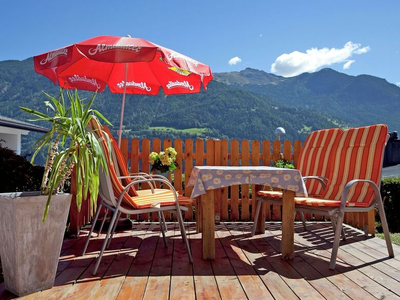 Sunlit Apartment Near Ski Area In Wenns