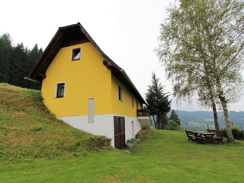 Charming Holiday Home With Garden In Eberstein