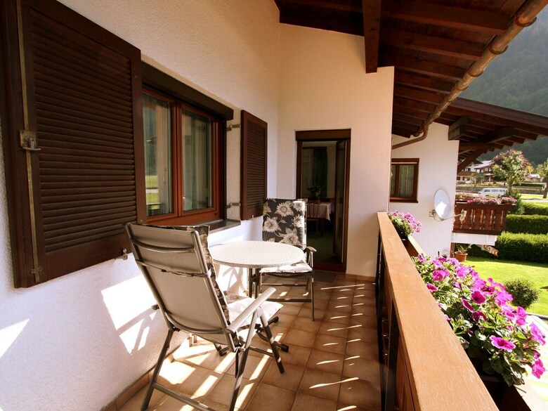 Lovely Apartment In Gortipohl With Sunlit Balcony