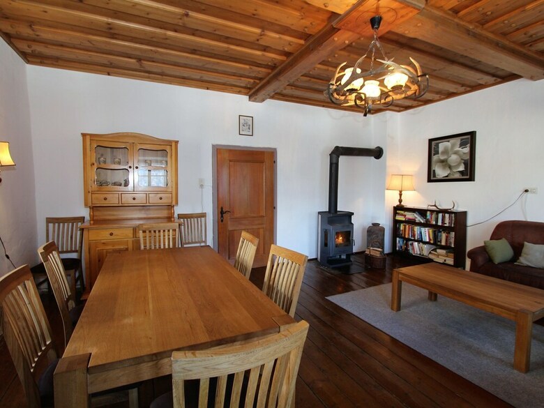 Spacious Holiday Home In Pfaffenberg With Garden