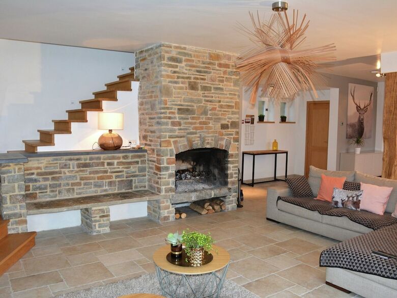 Stately Chalet In Stoumont With Pool & Sauna