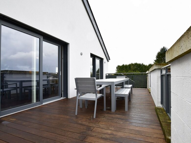 Cozy Apartment In L�glise With Terrace